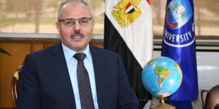 رئيس جامعة قناة السويس يُؤكد الجاهزية الكاملة بالمستشفيات الجامعية خلال عيد الأضحى