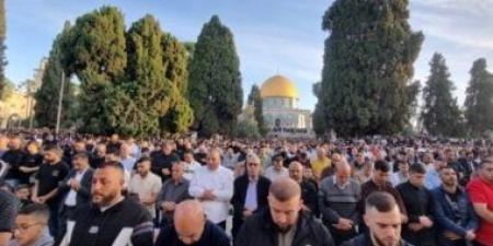 140 ألف مصلٍ يؤدون صلاة عيد الأضحى بالمسجد الأقصى