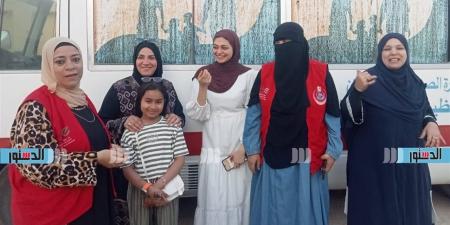 "صحة مطروح": انتشار فرق المبادرات الرئاسية وتنظيم الأسرة والتوعية الصحية بأماكن التجمعات