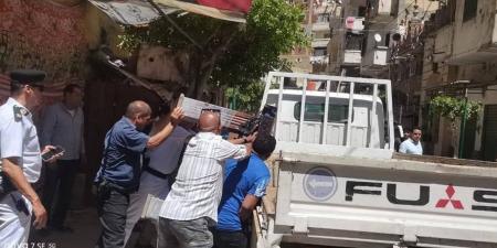 حملة مكبرة لإزالة الإشغالات بحي الجمرك في الإسكندرية