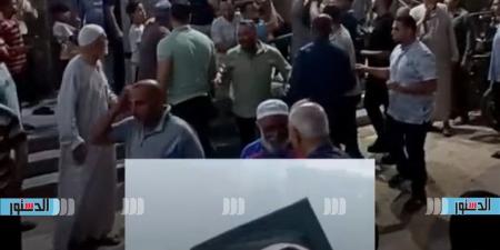 تشييع جثمان سيدة قتلها زوجها بسبب "خروف العيد" بالشرقية