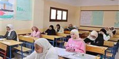 بعد بدء الامتحان.. تداول مزعوم لأسئلة الجبر للشهادة الإعدادية بمحافظة الجيزة