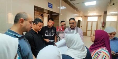 وكيل وزارة الصحة بالمنوفية يفاجئ مستشفى تلا المركزي بجولة تفقدية