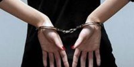 "أنا مش دكتورة".. منة ياسر تدافع عن نفسها أمام التحقيقات