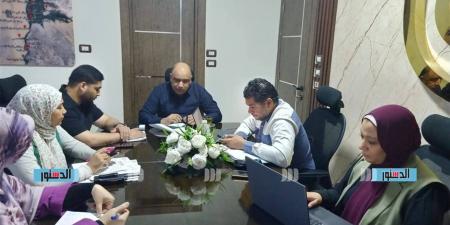 رعاية صحة أسوان تناقش مؤشرات أداء الموارد البشرية وتقييم نسب التشغيل ومؤشرات الأداء للعاملين