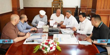 إنشاء أول وكالة للخضار والفاكهة وأخرى لبيع السيارات بمطروح