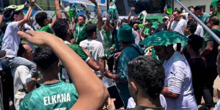 جماهير المصرى تتوجه إلى السويس لمؤازرة الفريق أمام إنبى.. صور