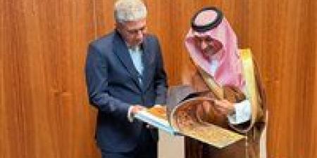 وزير السياحة والآثار يبحث مع نظيره السعودي تعزيز التعاون السياحي بين البلدين