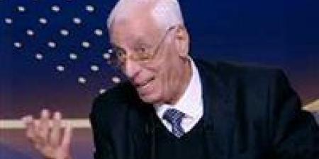 لو بتجيلي آلام في صدري تشبه الضربة أعمل إيه؟.. حسام موافي يرد