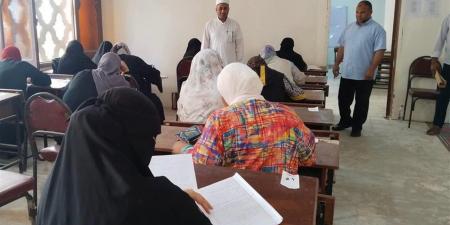 "أوقاف مطروح": طلاب الفرقة الأولى أدوا امتحان العقيدة والحديث بمركزي الثقافة الإسلامية