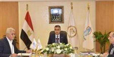 مراجعة مؤشرات الأداء المالي.. وزير التموين يترأس اجتماع الجمعية العامة للشركة القابضة للصناعات الغذائية