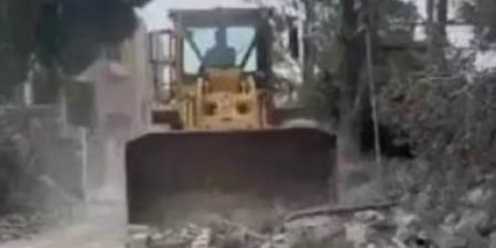 بدء فتح الطرق في صور وبنت جبيل تمهيدا لعودة الأهالي وسط دعوات إلى التريث