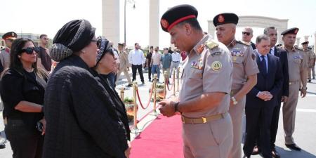 وزير الدفاع يتقدم الجنازة العسكرية للفريق يوسف عفيفي أحد أبطال حرب أكتوبر ومحافظ البحر الأحمر الأسبق