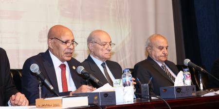 قراءة فى الفكر القضائى.. مكتبة مصر الجديدة تناقش "تأملات فى محراب العدالة"