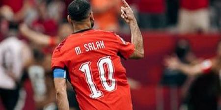 علم مصر والزي الفرعوني يسيطرون على مدرجات ملعب فانكوفر