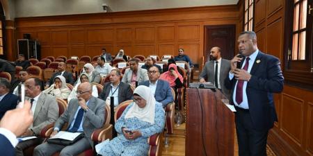 مجلس الشيوخ يوافق على مقترحات محمد حمزة لدعم النقل الجماعي بالإسكندرية ومواجهة تجاوزات التعريفة وخطوط السير