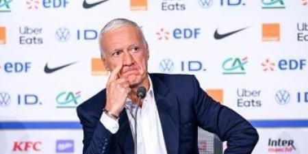 منتخب فرنسا يفتقد مدربه ديشامب أمام النرويج بعد وفاة والدته