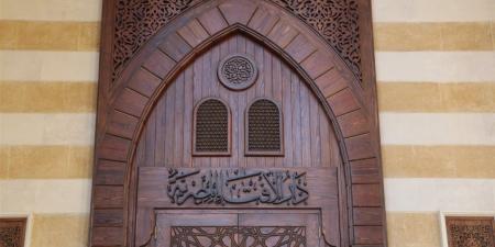 مؤشر الفتوى: 36% من شباب الجامعة يقضون أكثر 6 ساعات على الإنترنت يوميًّا