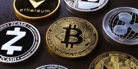 خسائرها الأسبوعية وصلت لـ 7%.. بيتكوين تتراجع تحت 60 ألف دولار