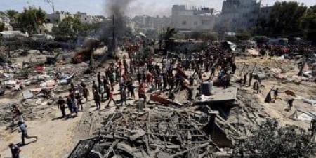 إصابة عدد من الفلسطينيين في قصف إسرائيلي على خيمة نازحين بمدينة غزة