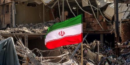 إيران تؤكد أن ميناء سيريك يعمل بشكل طبيعي دون أي أضرار بعد الهجوم الأمريكي