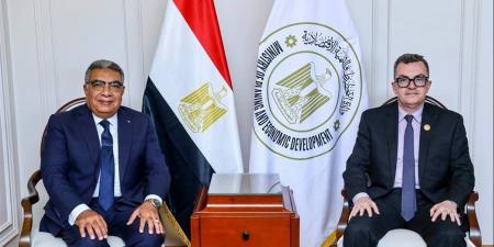 وزير التخطيط: حريصون على إنهاء المشروعات ليشعر المواطن بتحسن في الخدمات