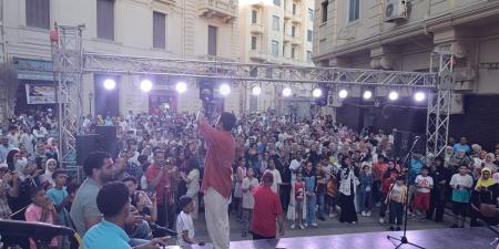 بالأغاني الوطنية.. قصور الثقافة تحتفل بذكرى ثورة 30 يونيو في "شارع الفن" بالإسكندرية