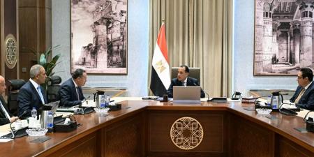 رئيس الوزراء يستعرض مخطط تطوير مستشفيات "قصر العيني"