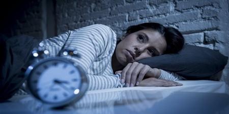 متى يتحول الأرق إلى مشكلة صحية؟ 3 علامات تحذيرية لا يجب تجاهلها