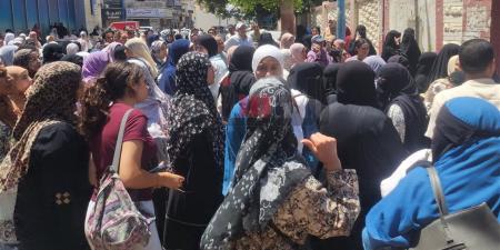 ارتياح بين طلاب الثانوية العامة بالغربية.. امتحان اللغة الإنجليزية في مستوى الطالب المتوسط