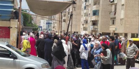 إغماء طالبة وهبوط مفاجئ لأخرى داخل لجان الثانوية العامة بالمنوفية