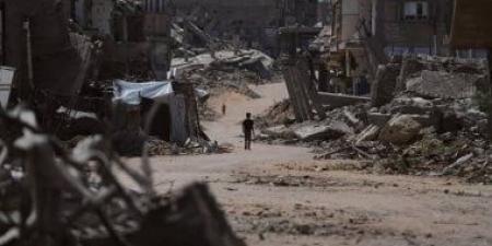 استشهاد فلسطينيين اثنين فى قصف لطيران الاحتلال الإسرائيلى مناطق فى شمال ووسط غزة