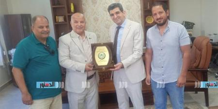 رئيس نقابة مهندسي مطروح يبحث مع وكيل وزارة المالية سبل تنشيط تحصيل الدمغة الهندسية