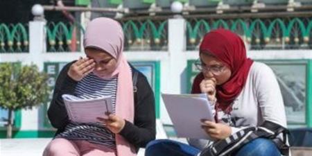 الثانوية العامة 2026.. العلمي يستعد لامتحان الفيزياء والأدبي يؤدي التاريخ الخميس المقبل