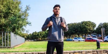 قبل مواجهة برشلونة.. عموتة يحدد دور أكرم توفيق مع الأهلي