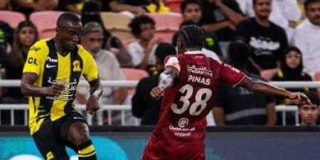 الاتحاد يكتفي بالتعادل مع الخلود في افتتاح مشواره بالدوري السعودي
