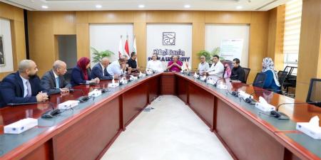 محافظ السويس يتفقد جامعة الجلالة الأهلية ويؤكد دعم التعاون في المجالات التعليمية والطبية والمجتمعية
