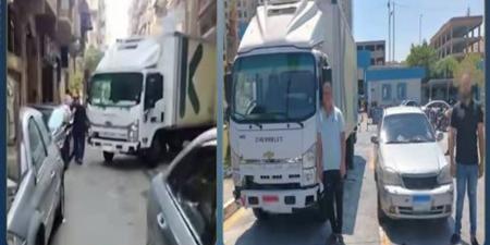 ضبط قائدي سيارتي نقل وملاكي بعد تداول فيديو لتعطيل الحركة المرورية بالإسكندرية