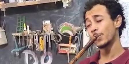 وسلامًا يا بلادي.. شاب يبدع في عزف الأغاني الوطنية على الناي