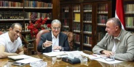 تفاصيل جلسة الخطيب وياسين منصور وعبد الحفيظ مع الجهاز الفني واللاعبين