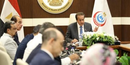 وزير الصحة يوجه بسرعة الانتهاء من تجهيز وحدات ومراكز الرعاية الأولية في المنيا