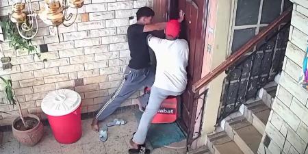 عاجل| الأمن يفحص فيديو «الدليفري المزيف» ومحاولة اقتحام شقة سيدة بسلاح أبيض