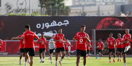 بعد تجديد عاشور.. كيف يتعامل الأهلي مع ملف التجديد للثلاثى ياسر وهاني وشوبير؟