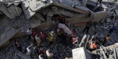 استشهاد 3 فلسطينيين في قصف إسرائيلي على بلدة القرارة جنوب قطاع غزة