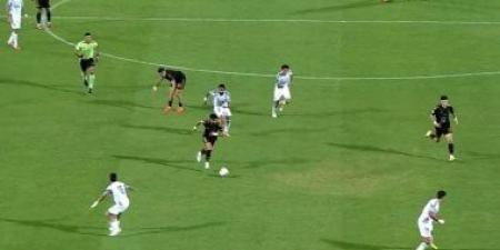 60 دقيقة.. الأهلي يحافظ على تقدمه أمام زد 1-0
