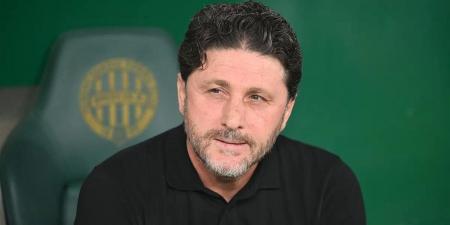 بعد رباعية فيرينكفاروس.. مدرب محمد صلاح يستقيل من تدريب طرابزون سبور