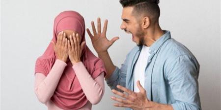 هل يحق للزوجة طلب الطلاق بسبب السب والإهانة؟ القانون يوضح شروط إثبات الضرر