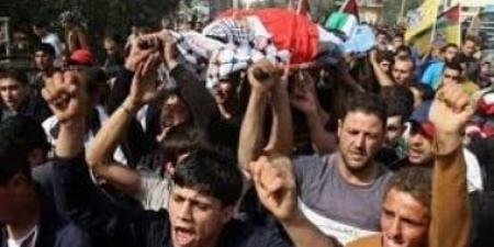 استشهاد فلسطيني وإصابة آخرين جراء استهداف خيمة للنازحين في مدينة غزة