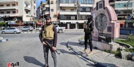 مقتل شخصين وإصابة آخر في انفجار قنبلة أمام مبنى القصر العدلي بسوريا