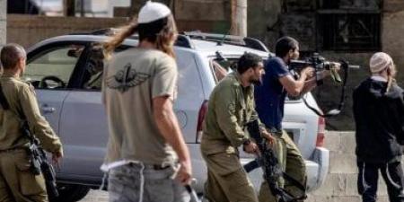 إصابة فلسطينيين فى هجوم للمستوطنين فى رام الله وبيت لحم